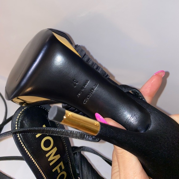 TOM FORD Pleated Satin Ankle-Wrap Platform Sandals - Black Size 37 NWT - Picture 13 of 17